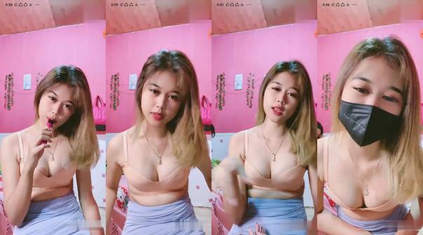 Bokep Janda Pirang Imut Pamer Toket Imut