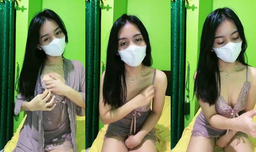 Bokep Ralline Mahasiswi Pamer Belahan Dada