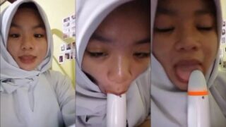 Bokep enak banget jilbab cewek smp desahannya