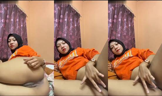 Bokep hijablink abg malay pamer memeknya