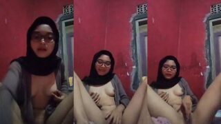 Bokep hijablink porn mahasiswi kacamata omek