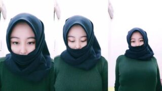 Bokep jilbob colmek tudung hitam live show